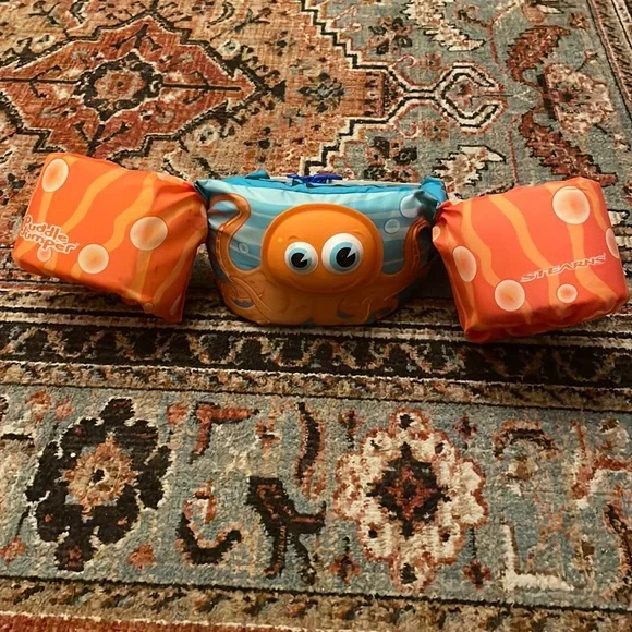 Puddle Jumper - Picture 1 of 6